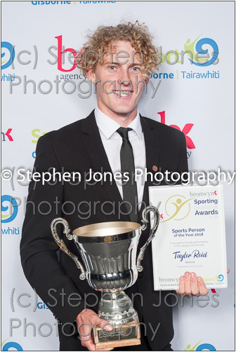 U43-410 Sports Awards Web