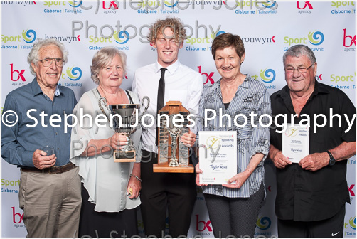 U43-437 Sports Awards Web