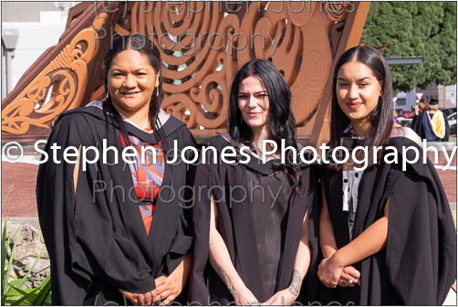 SV49-027 EIT Graduation Gisborne web