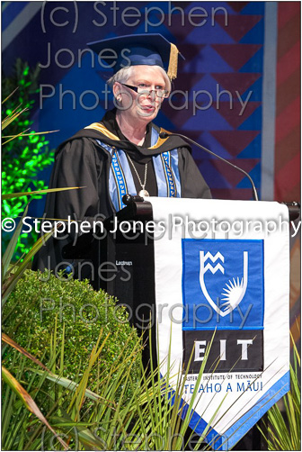 SV49-326 EIT Graduation Gisborne web